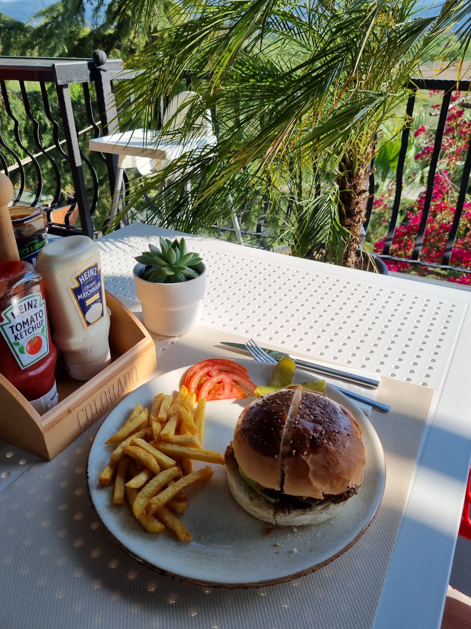 Marine Burger
