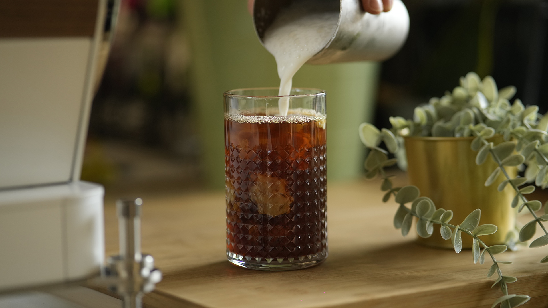 Ice White Filter Coffee