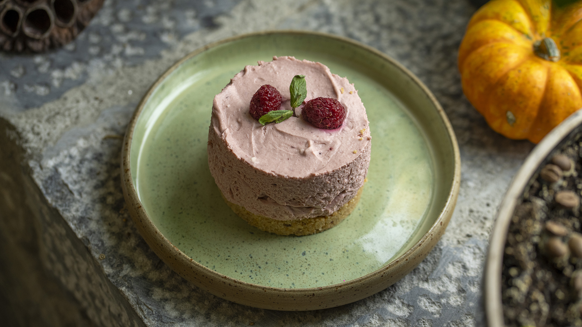 Raw Berry Cheesecake