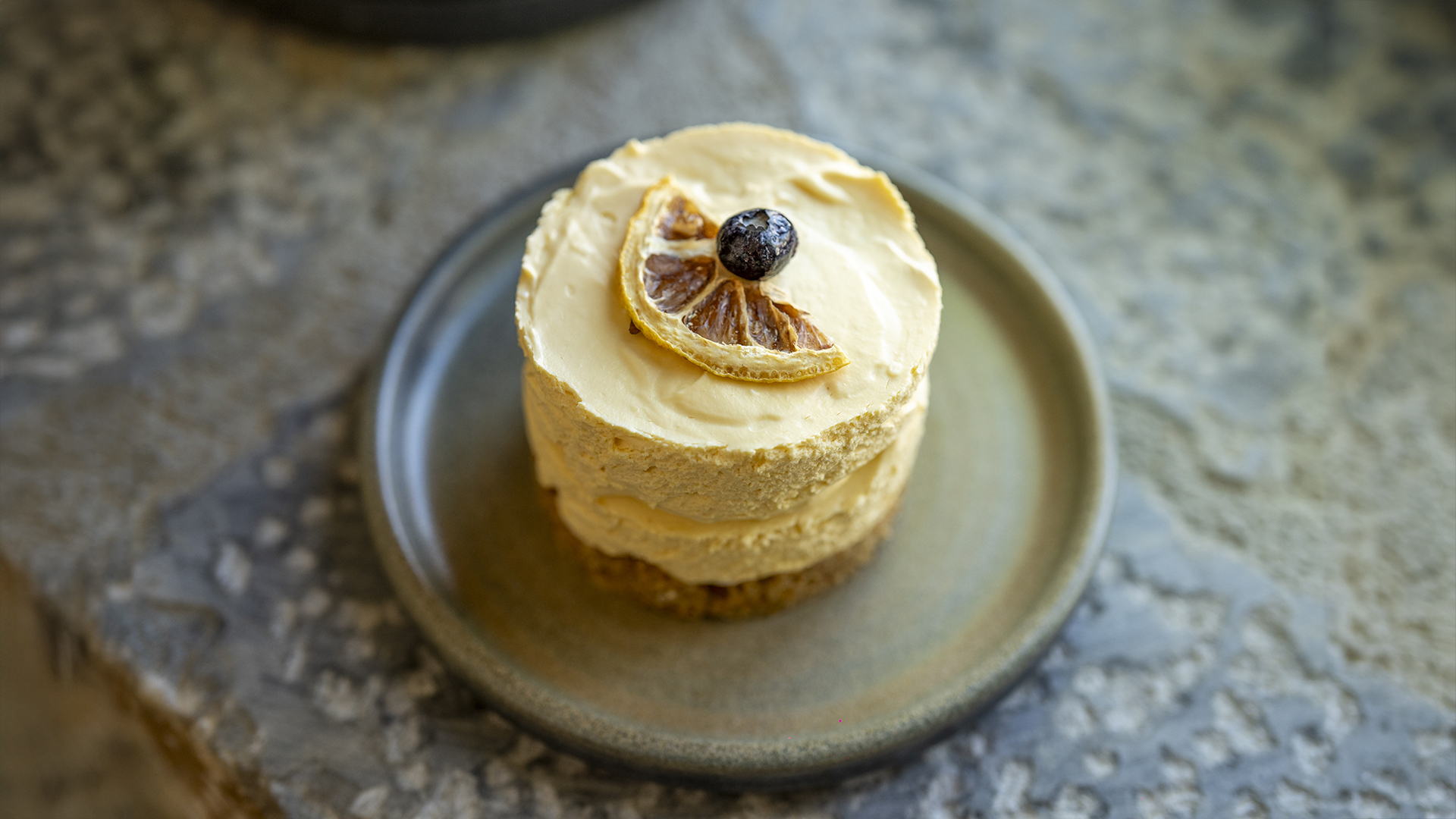 Raw Mango Cheesecake